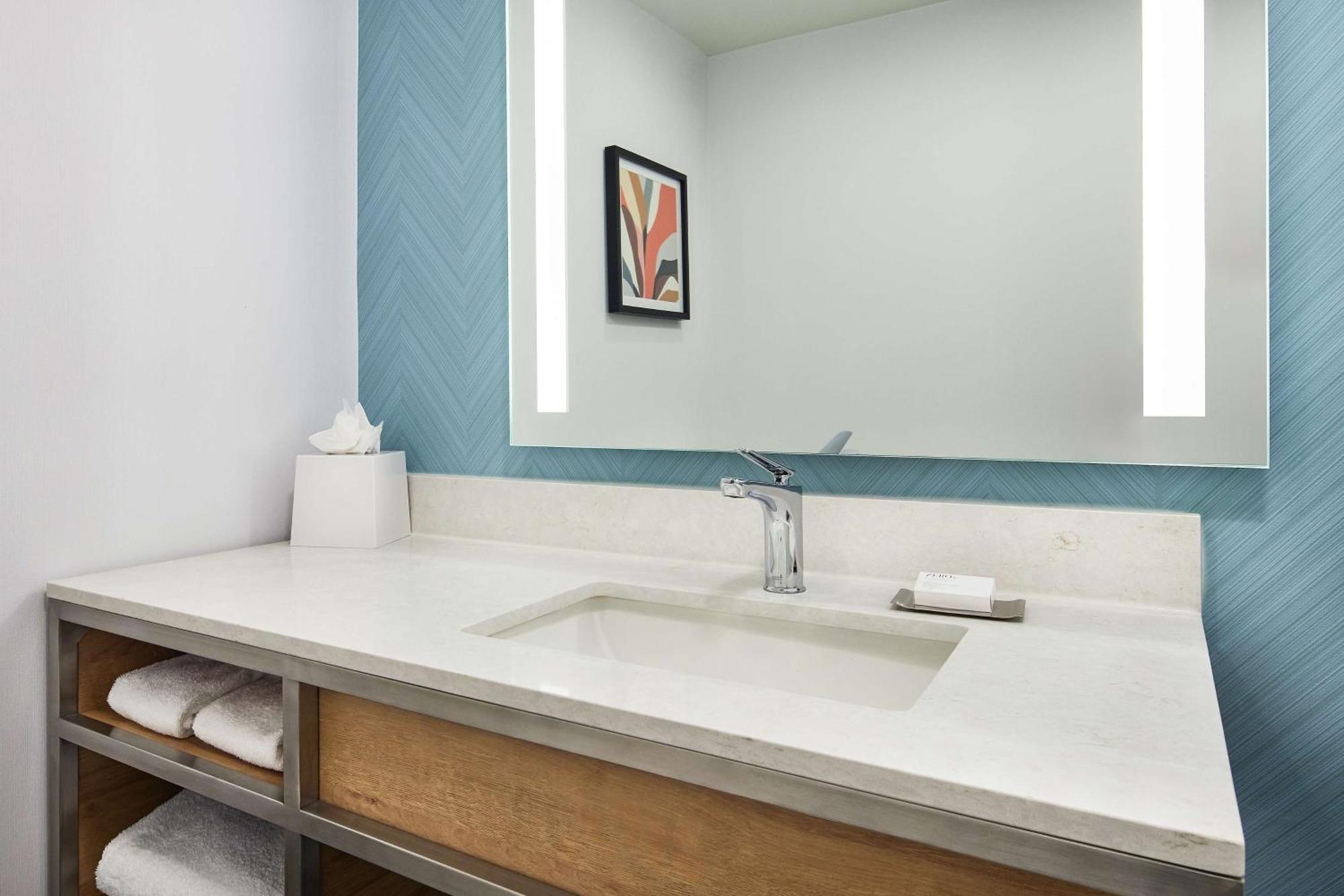Inn at Tewksbury Bagian luar foto