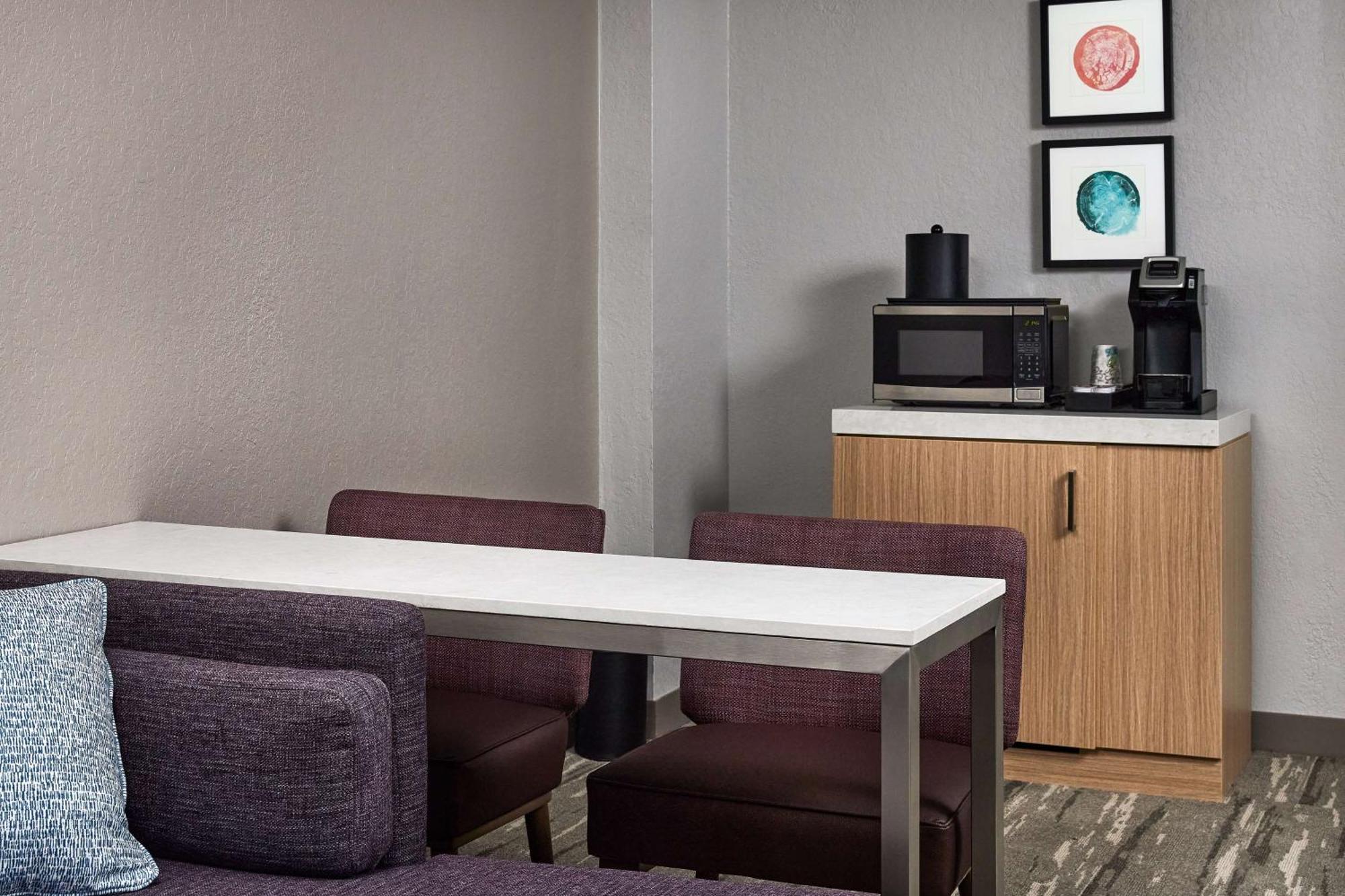 Inn at Tewksbury Bagian luar foto